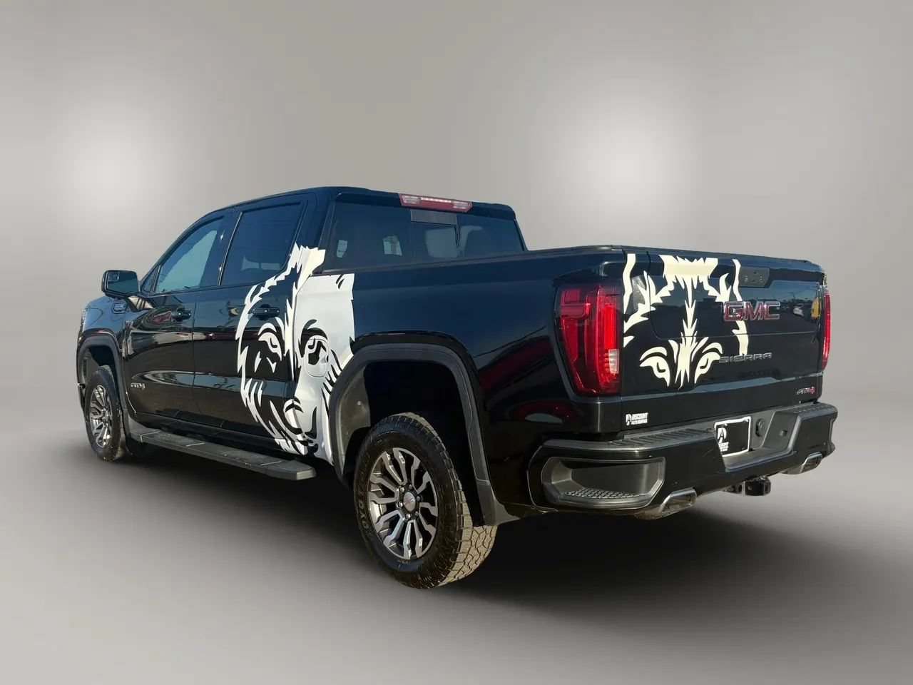 Used 2021 GMC Sierra 1500 AT4 w/ AT4 Preferred Package AWD/4WD image 12