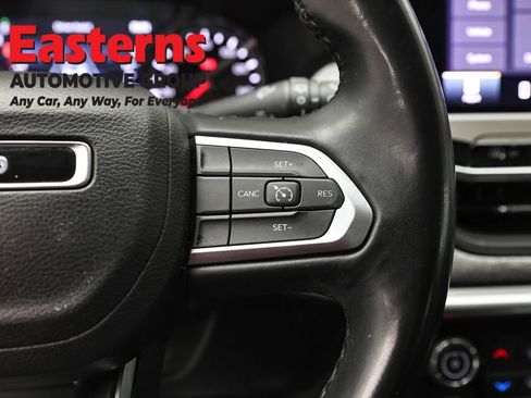Used 2022 Jeep Compass Latitude AWD/4WD image 15