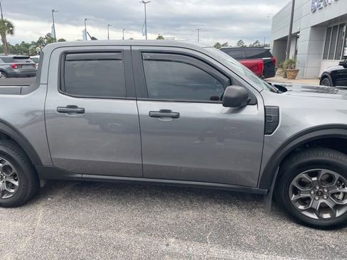 Used 2022 Ford Maverick XLT FWD image 2