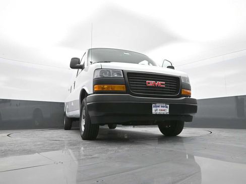 New 2026 GMC Savana 3500 Extended image 29