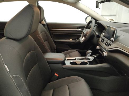 Used 2023 Nissan Altima 2.5 SV FWD image 21