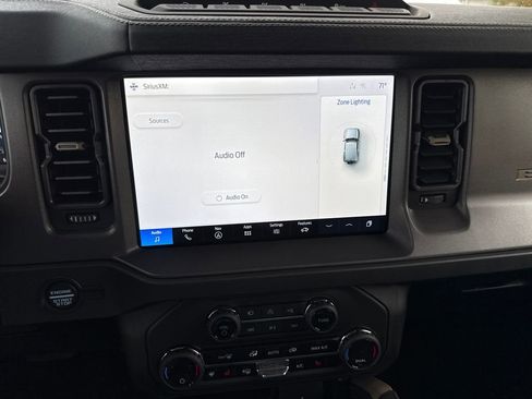 New 2025 Ford Bronco Badlands image 10