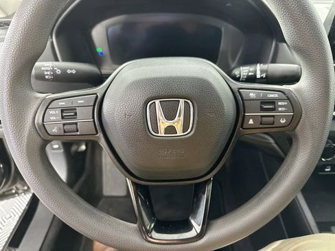 Used 2023 Honda Accord EX image 21