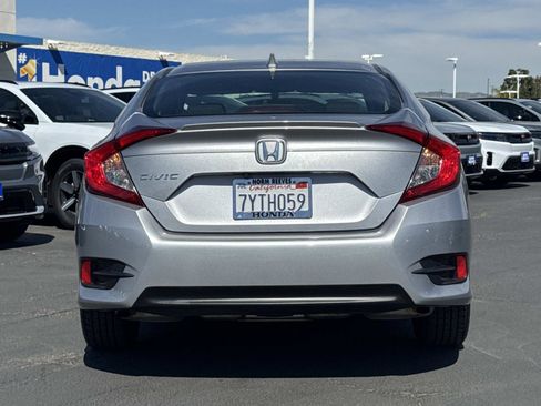 Certified 2017 Honda Civic EX-T image 4