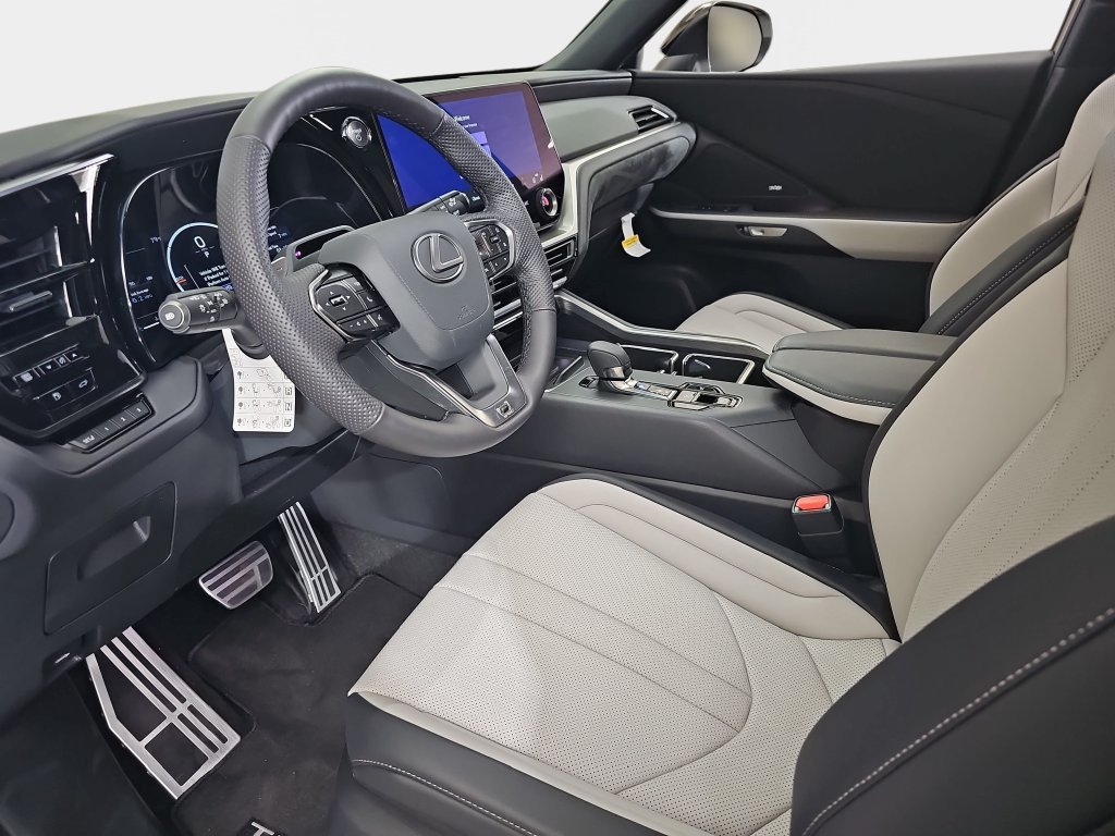 New 2026 Lexus TX 500h AWD w/ Technology Package image 16