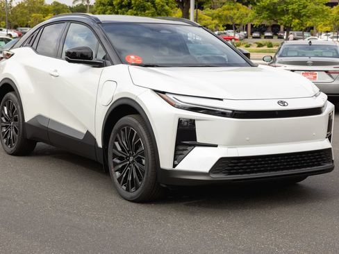 New 2026 Toyota C-HR AWD/4WD image 3