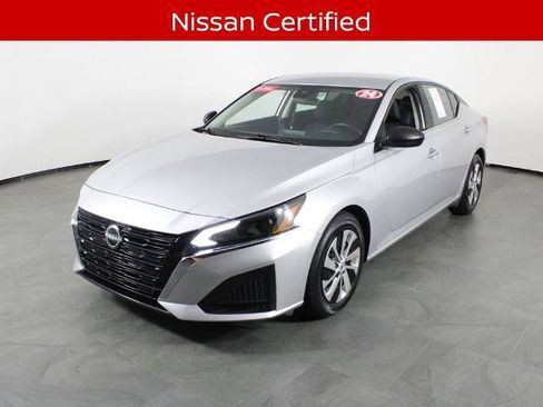 Certified 2024 Nissan Altima 2.5 S image 2