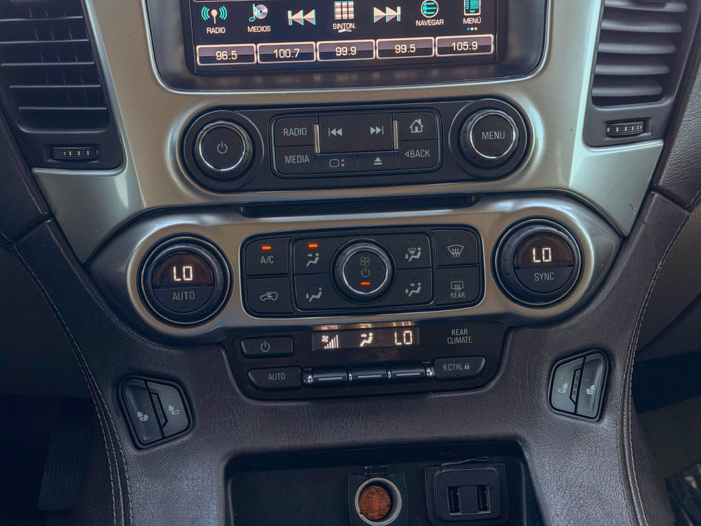 Used 2016 Chevrolet Suburban LT RWD image 18