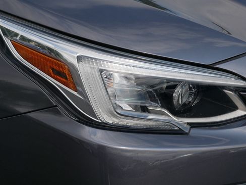 Used 2022 Subaru Outback Limited AWD/4WD image 16
