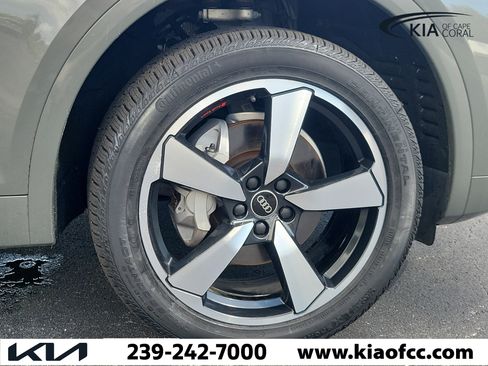 Used 2023 Audi Q5 2.0T Premium Plus w/ Premium Plus Package AWD/4WD image 7