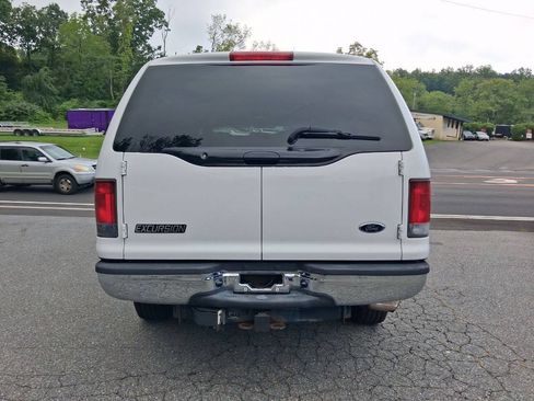 Used 2005 Ford Excursion XLT AWD/4WD image 11