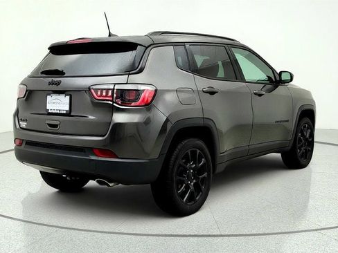 Used 2022 Jeep Compass Latitude AWD/4WD image 5