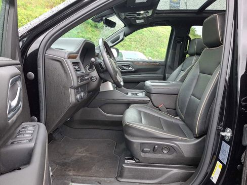 Used 2021 Chevrolet Tahoe Premier AWD/4WD image 13