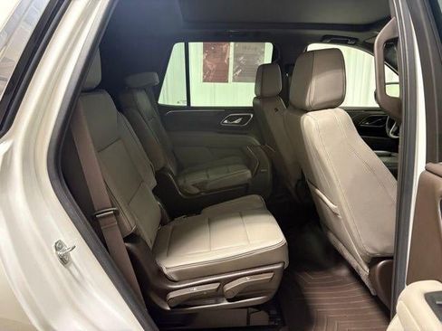 Used 2021 GMC Yukon SLT w/ SLT Premium Package image 51