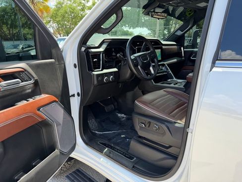 Used 2024 GMC Sierra 2500 Denali Ultimate image 19