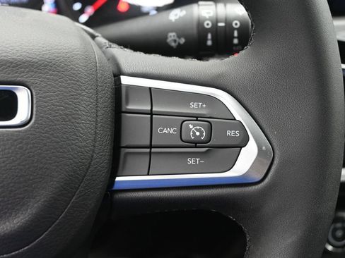 New 2026 Jeep Compass Latitude AWD/4WD image 12
