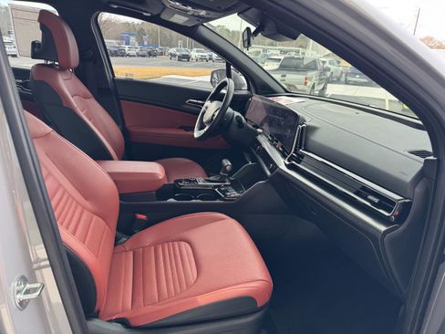 Used 2024 Kia Sportage SX image 10