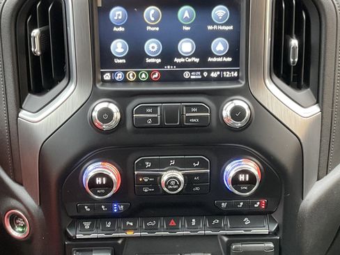 Used 2022 GMC Sierra 3500 Denali image 19