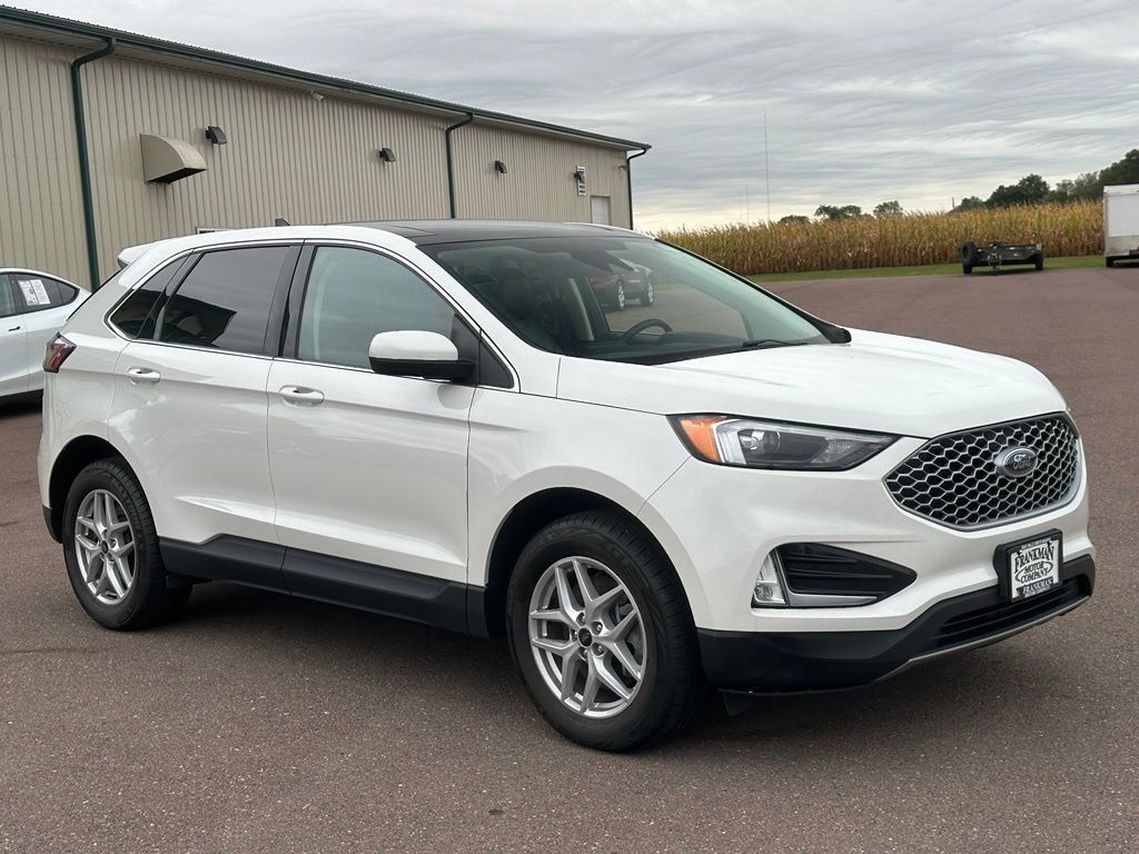 Used 2024 Ford Edge SEL w/ Convenience Package AWD/4WD image 7