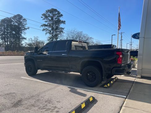 Used 2022 Chevrolet Silverado 2500 LTZ w/ LTZ Convenience Package image 5