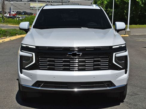 New 2026 Chevrolet Suburban High Country AWD/4WD image 5