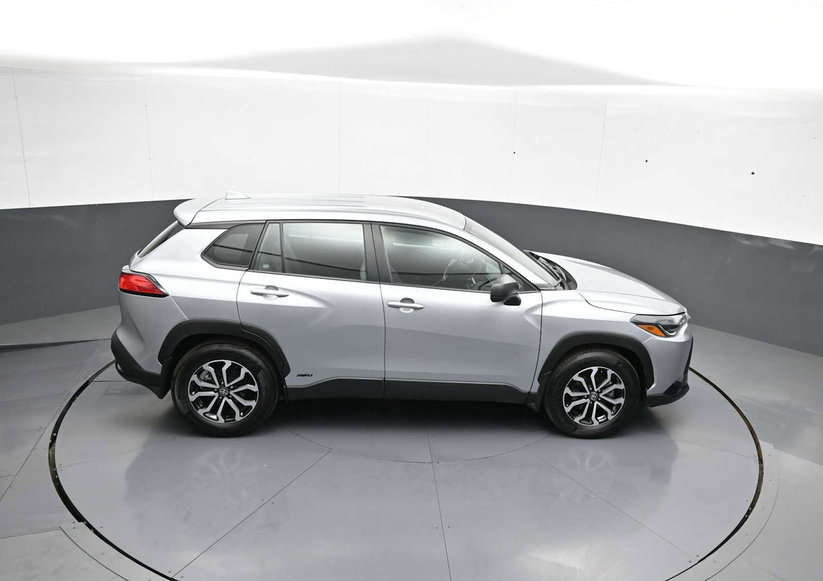 Certified 2024 Toyota Corolla Cross AWD Hybrid image 34