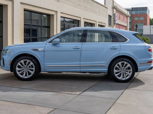 New 2025 Bentley Bentayga image 10