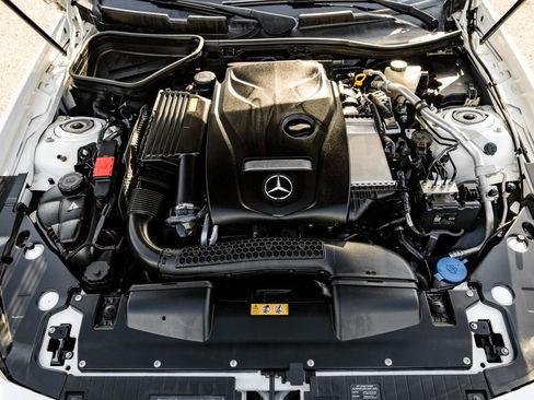 Used 2017 Mercedes-Benz SLC 300 image 43