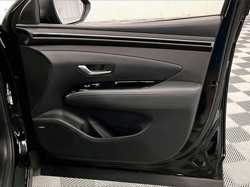 Used 2024 Hyundai Tucson Limited image 15