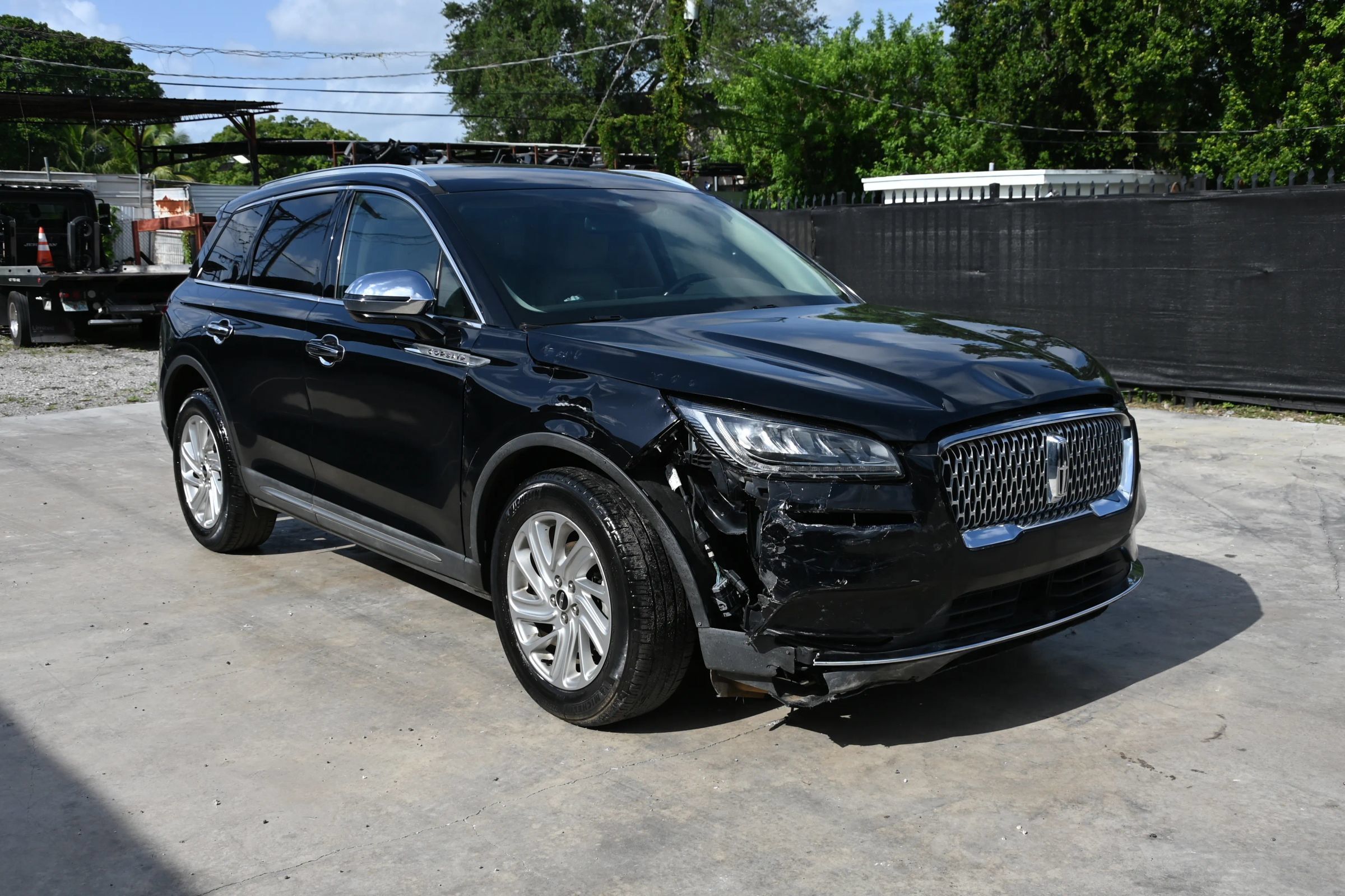 Used 2020 Lincoln Corsair FWD image 2