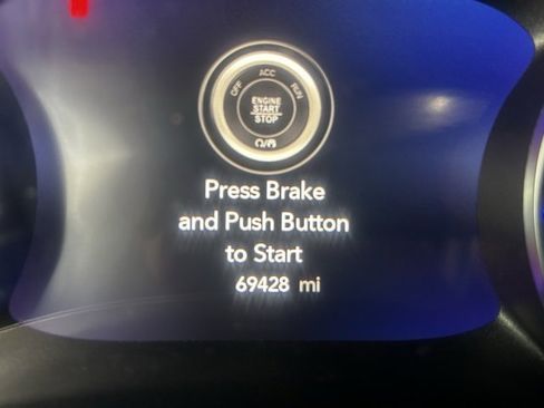 Used 2019 Chrysler Pacifica Touring-L w/ Advanced Safetytec Group image 8