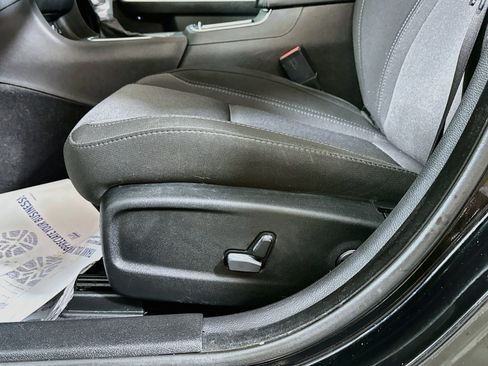 Used 2018 Dodge Charger SXT Plus w/ Driver Convenience Group RWD image 19