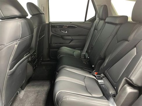 New 2025 Honda Pilot Touring image 25