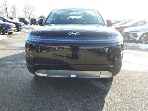 New 2026 Hyundai Ioniq 9 SE AWD/4WD image 3