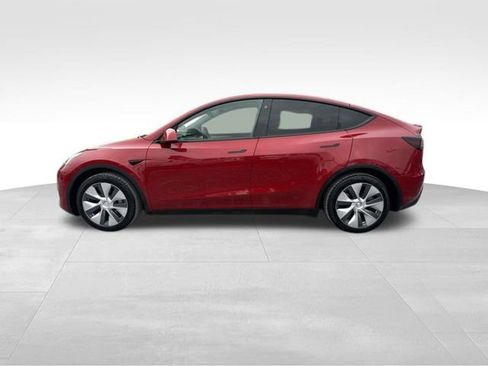 Used 2023 Tesla Model Y Long Range image 12