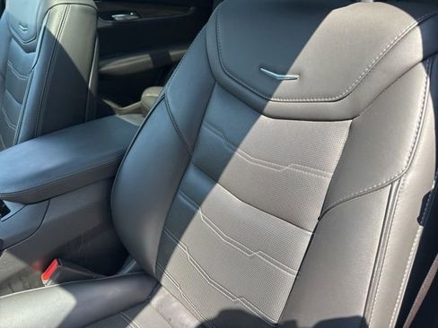 Used 2021 Cadillac XT5 Sportv w/ Platinum Package AWD/4WD image 13