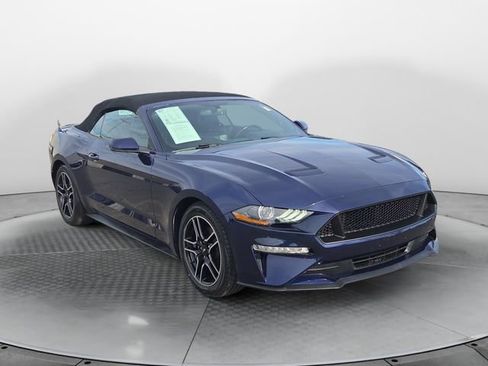 Used 2020 Ford Mustang Premium image 7