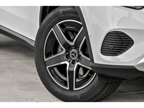 New 2026 Mercedes-Benz GLC 300 4MATIC image 3