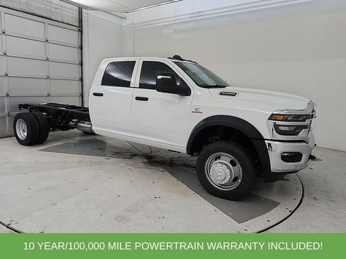 New 2026 RAM 5500 Tradesman w/ Chrome Appearance Group image 2