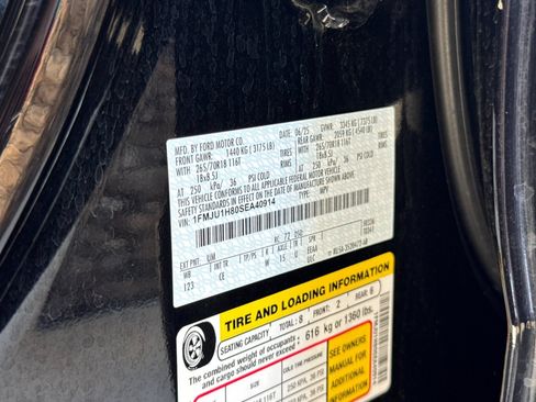 Used 2025 Ford Expedition Active RWD image 45
