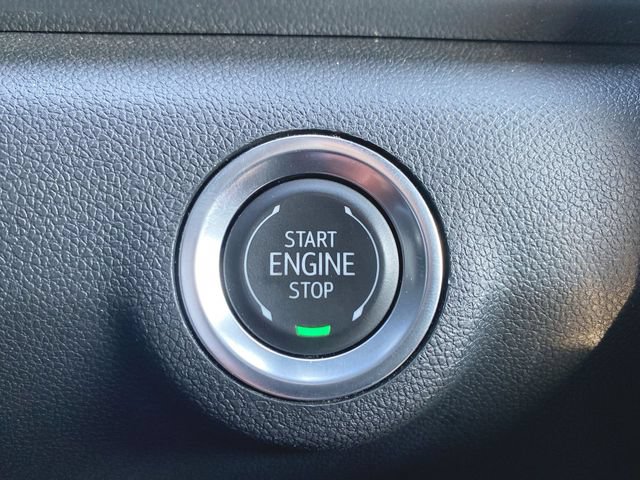 Used 2025 GMC Terrain Elevation AWD/4WD image 17