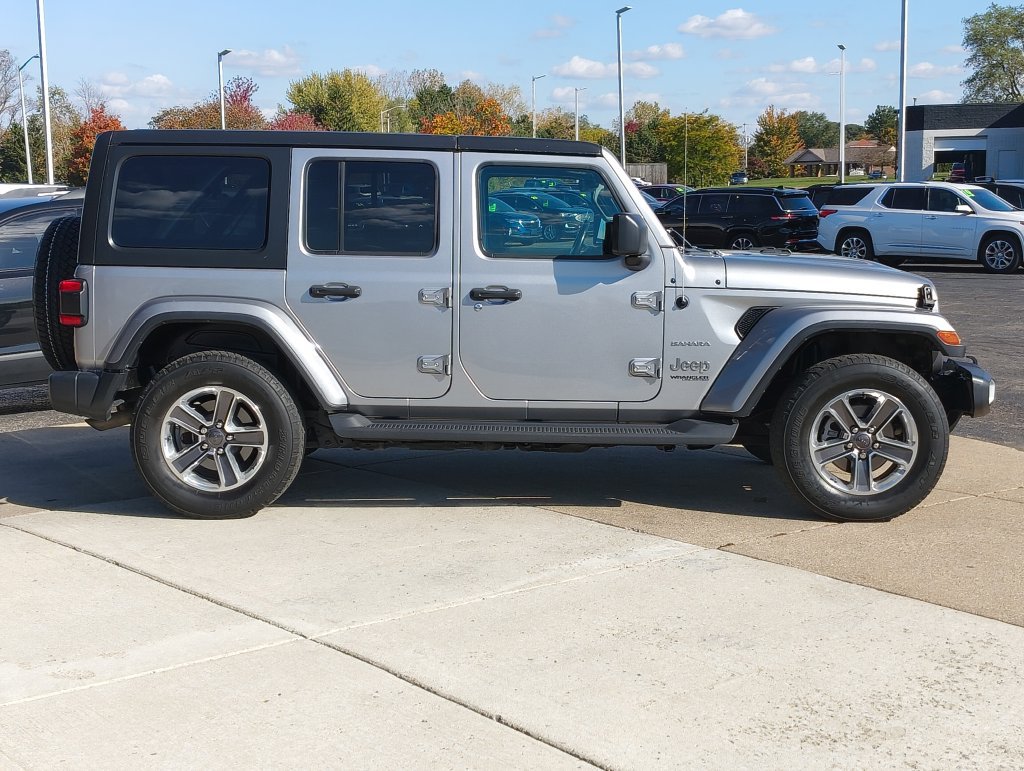 Used 2020 Jeep Wrangler Unlimited Sahara AWD/4WD image 28