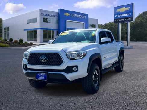 Used 2019 Toyota Tacoma TRD Off-Road w/ Technology Package image 1