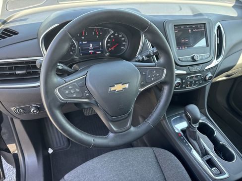Used 2024 Chevrolet Equinox LT image 18
