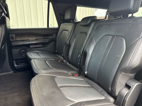 Used 2021 Ford Expedition Max Limited image 28