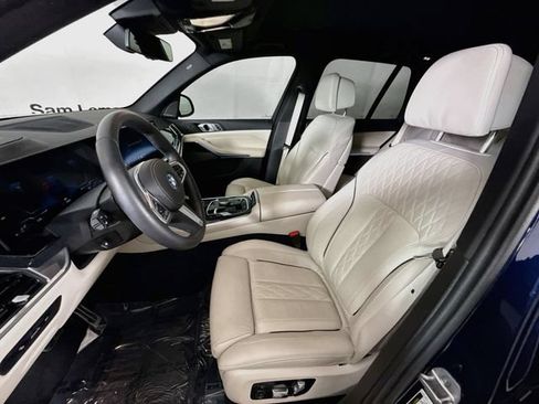 Used 2025 BMW X5 xDrive50e w/ M Sport Package AWD/4WD image 22
