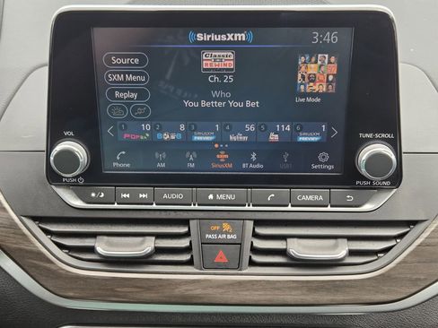 Used 2023 Nissan Altima 2.5 SV FWD image 8