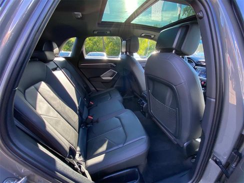 Used 2021 Audi Q3 2.0T Premium w/ Convenience Package image 11