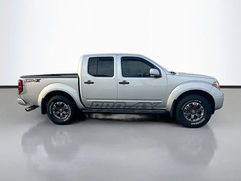 Used 2019 Nissan Frontier PRO-4X image 8