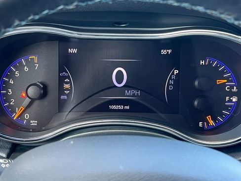 Used 2020 Jeep Grand Cherokee Laredo AWD/4WD image 18